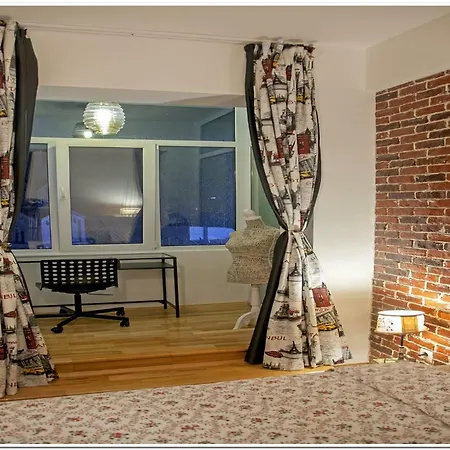 Apartamento Skyview Old Town Bucareste