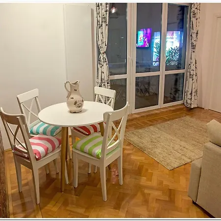 Skyview Old Town * Бухарест