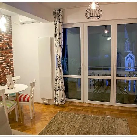 Skyview Old Town * Bucarest