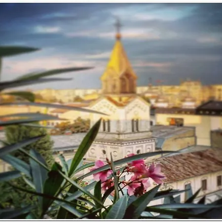 Skyview Old Town Апартаменти